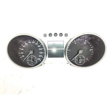 CUADRO INSTRUMENTOS A2515404348 