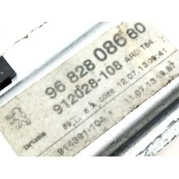 Recambio de elevalunas trasero derecho para peugeot 5008 (0u_, 0e_) 1.6 hdi referencia OEM IAM 9682808680  