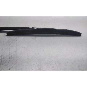 Recambio de brazo limpia delantero derecho para toyota auris hybrid active referencia OEM IAM 8521102300  