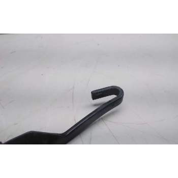 Recambio de brazo limpia delantero izquierdo para toyota auris hybrid active referencia OEM IAM 8522102310  