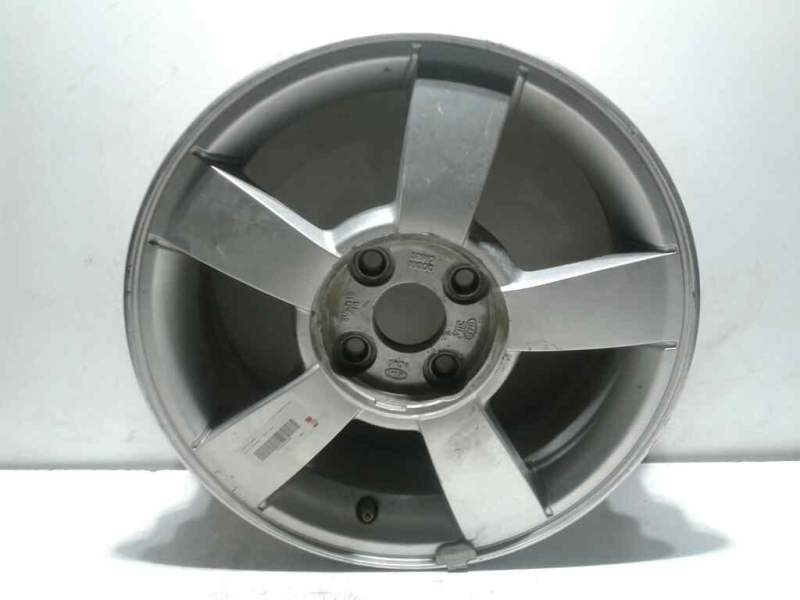 Recambio de llanta aluminio para kia rio 1.6 emotion referencia OEM IAM 15 4TORNILLOS ET46 