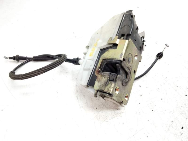 Recambio de cerradura puerta delantera derecha para citroën c3 1.4 hdi referencia OEM IAM 46983280  