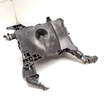 Recambio de caja fusibles para toyota auris hybrid active referencia OEM IAM 8274102080  