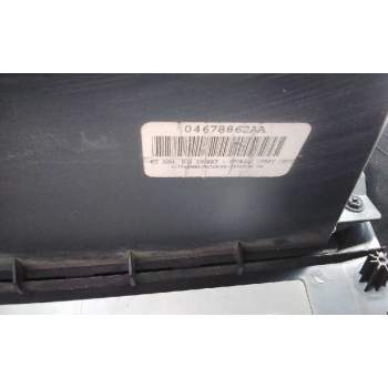 Recambio de aireador central para chrysler grand voyager lx referencia OEM IAM 04678862AA  