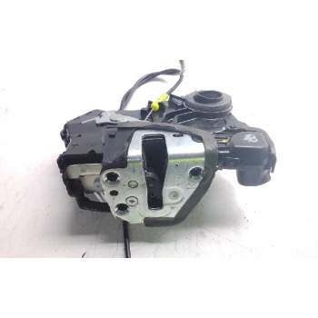Recambio de cerradura puerta delantera derecha para toyota auris hybrid active referencia OEM IAM 6903005130  