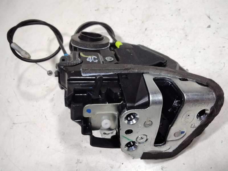 Recambio de cerradura puerta trasera derecha para toyota auris hybrid active referencia OEM IAM 6905005050  
