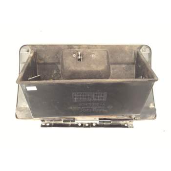 Recambio de guantera para ssangyong rexton w / rexton 2.0 xdi referencia OEM IAM 7772008000  