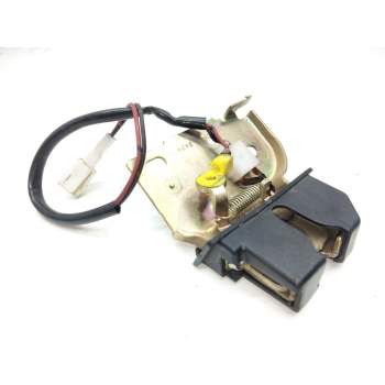 Recambio de cerradura maletero / porton para mazda 626 v (gf) 2.0 td (gffp) referencia OEM IAM   