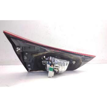 Recambio de piloto trasero derecho porton para toyota auris hybrid active referencia OEM IAM 8158102830  