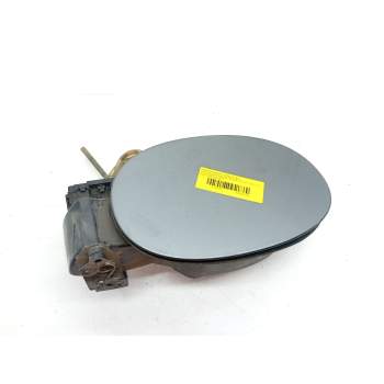 TAPA EXTERIOR COMBUSTIBLE J8A227936 
