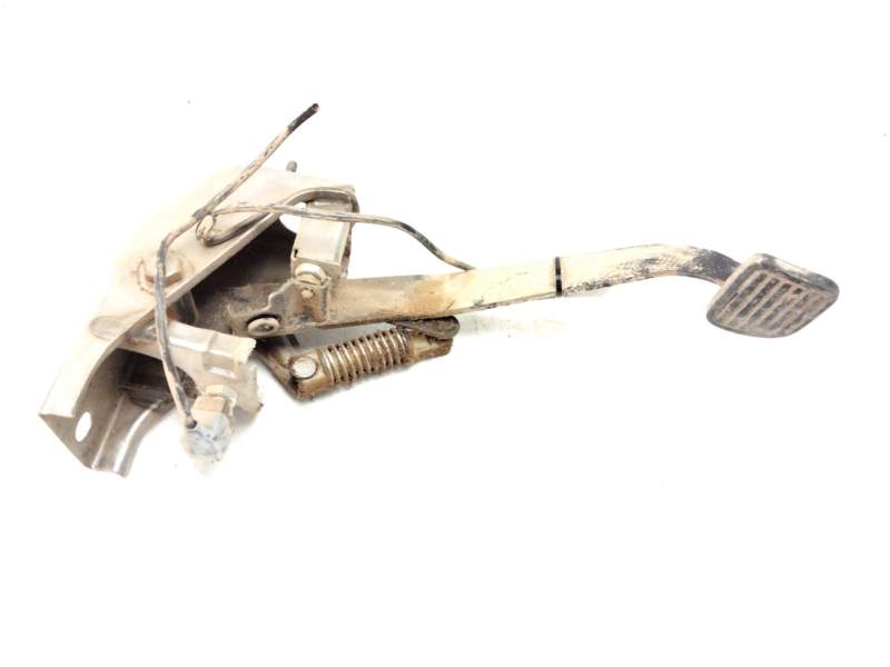 Recambio de pedal embrague para ssangyong rexton w / rexton 2.0 xdi referencia OEM IAM 13M12  