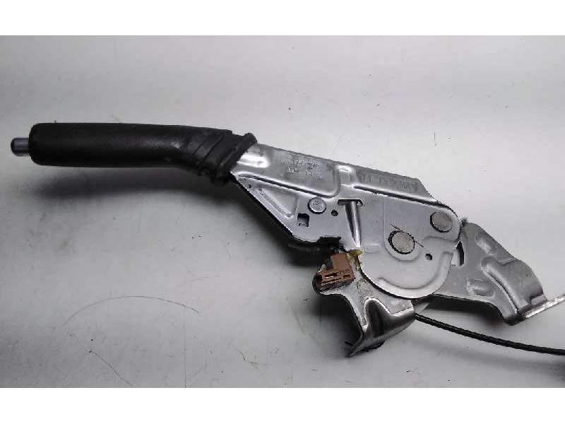 Recambio de palanca freno de mano para toyota auris hybrid active referencia OEM IAM 11330317  