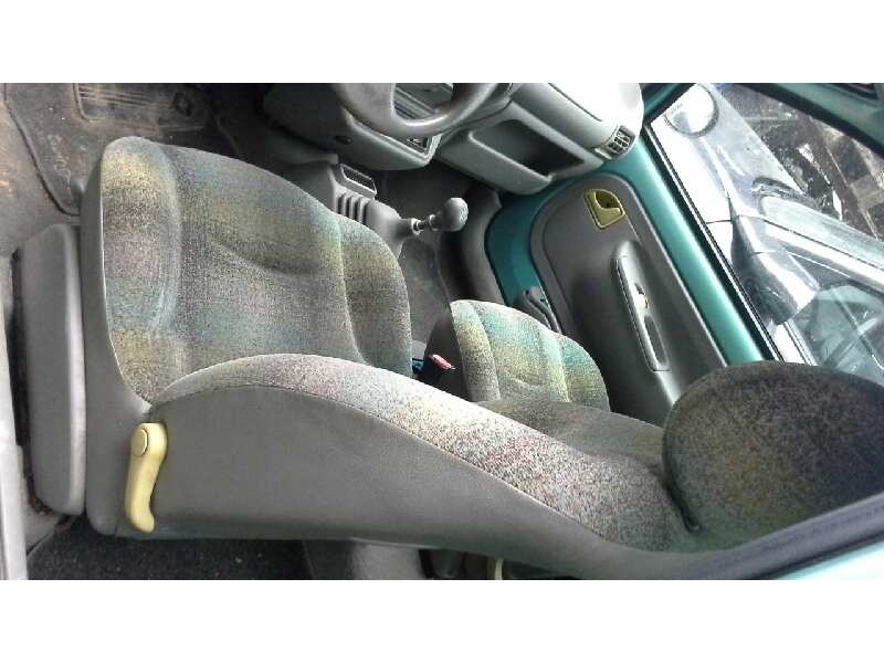 renault twingo (co6) del año 2000