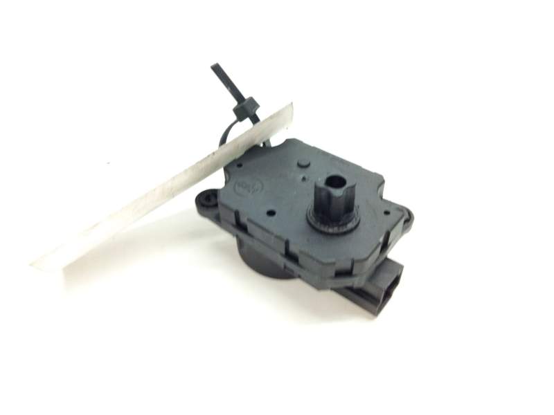 Recambio de motor de trampillas para opel insignia sports tourer cosmo referencia OEM IAM 52437252  