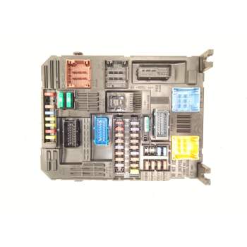Recambio de caja fusibles para peugeot 2008 i (cu_) 1.2 thp 130 / puretech 130 referencia OEM IAM 9830708180  