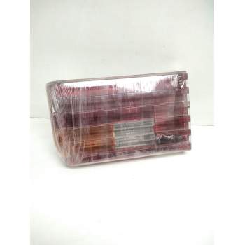 Recambio de piloto trasero derecho para » otros... premium 370 26 g 6x2 referencia OEM IAM 07952319  23008