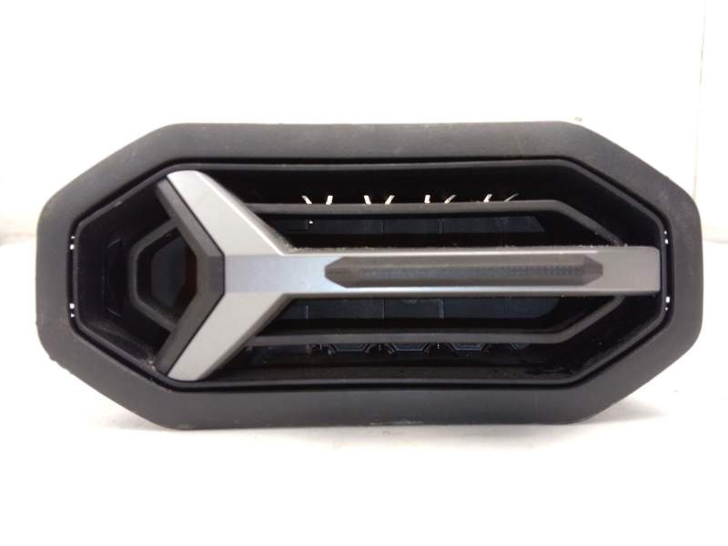 Recambio de aireador izquierdo para dacia bisgster referencia OEM IAM 687602110R  