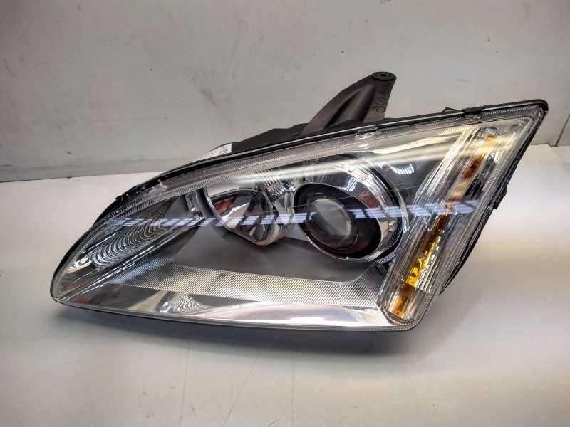 Recambio de faro izquierdo para » otros... premium 370 26 g 6x2 referencia OEM IAM M5113N060A  