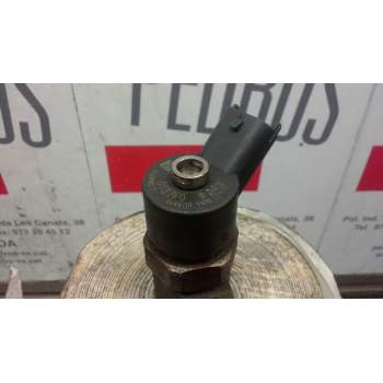 Recambio de inyector para renault laguna ii (bg0) 1.9 dci diesel referencia OEM IAM 044510 110B  