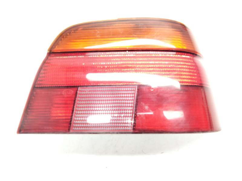 Recambio de piloto trasero derecho para bmw serie 5 berlina (e39) 523i referencia OEM IAM 8358032 2VP00724002 