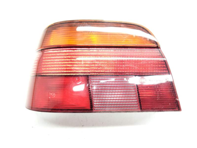 Recambio de piloto trasero izquierdo para bmw serie 5 berlina (e39) 523i referencia OEM IAM 8358031 2VP00724001 