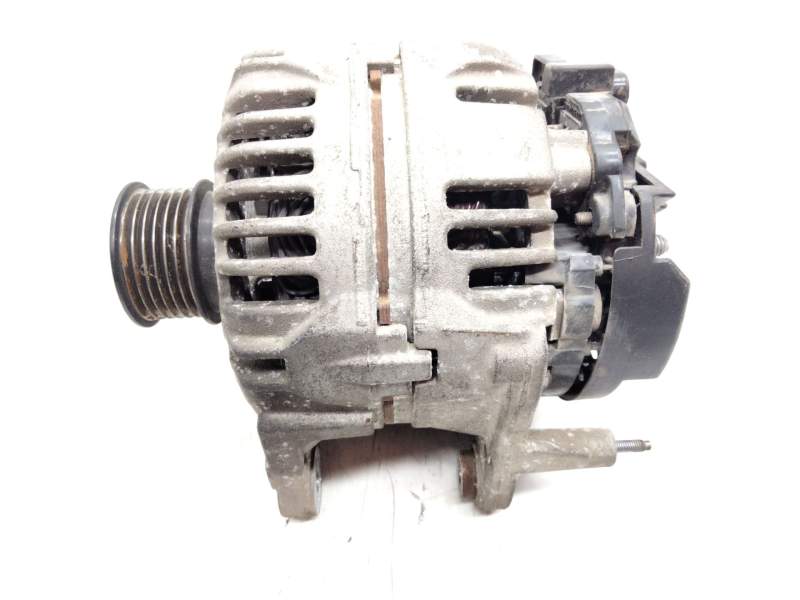 Recambio de alternador para seat ibiza iii (6l1) 1.4 16v referencia OEM IAM 037903025M  