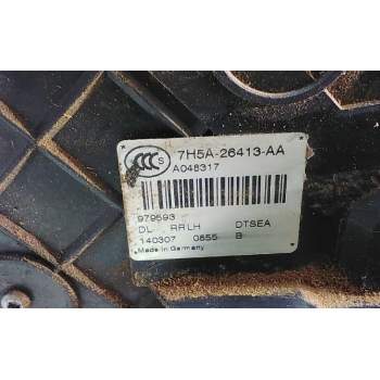 Recambio de cerradura puerta trasera izquierda para land rover discovery v6 td se referencia OEM IAM TH5A26413AA  