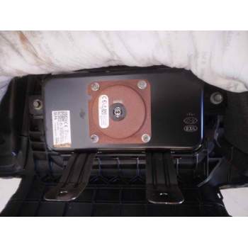 Recambio de salpicadero para kia sportage 1.6 cat referencia OEM IAM 84710F1200WK 17100612187520QLLHD2 