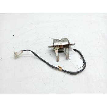CERRADURA MALETERO / PORTON 6915052011 