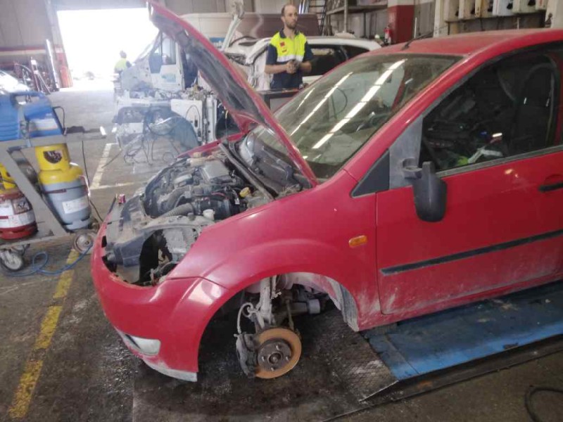 ford fiesta (cbk) del año 2002