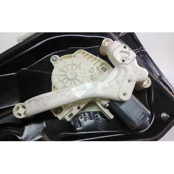 Recambio de elevalunas trasero derecho para land rover discovery v6 td se referencia OEM IAM CVH500120  