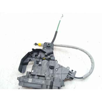CERRADURA PUERTA DELANTERA DERECHA A2220063999 