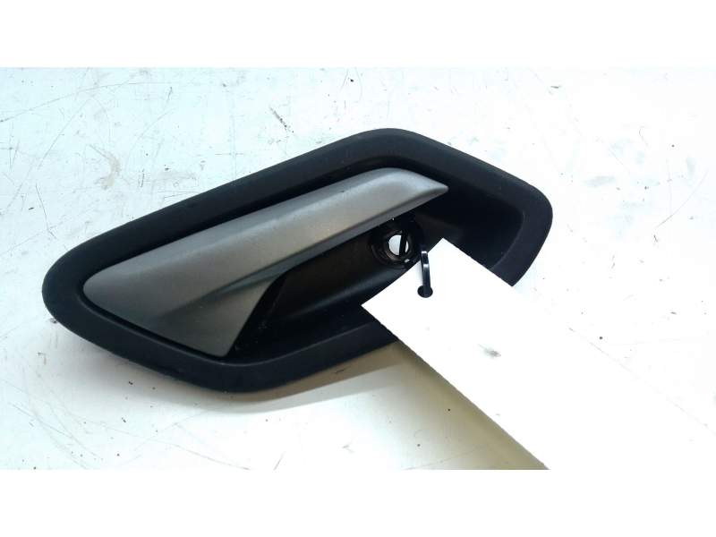 Recambio de maneta interior delantera derecha para dacia bisgster referencia OEM IAM 826725556R  