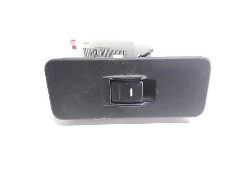 Recambio de mando elevalunas trasero derecho para land rover discovery v6 td se referencia OEM IAM YUD501070PVJ  