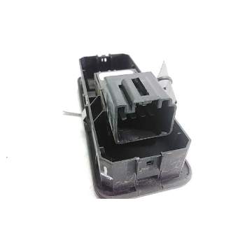Recambio de mando elevalunas trasero derecho para land rover discovery v6 td se referencia OEM IAM YUD501070PVJ  