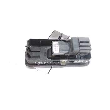 Recambio de mando elevalunas trasero derecho para land rover discovery v6 td se referencia OEM IAM YUD501070PVJ  