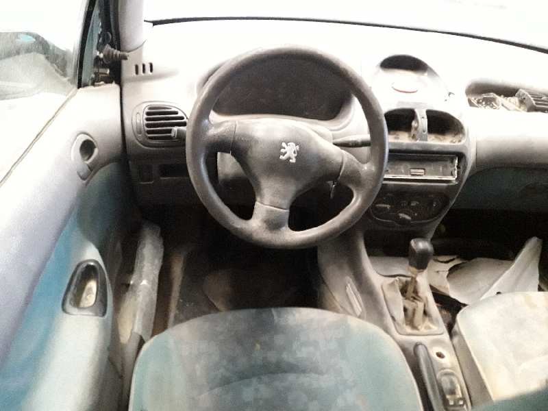 peugeot 206 berlina del año 1998