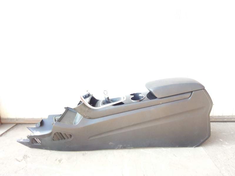 Recambio de reposabrazos para ford s-max (cj, wa6) 1.5 ecoboost referencia OEM IAM EM2B-R045C74  