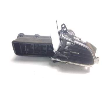 Recambio de aireador central para mazda cx-30 referencia OEM IAM 202008215811  