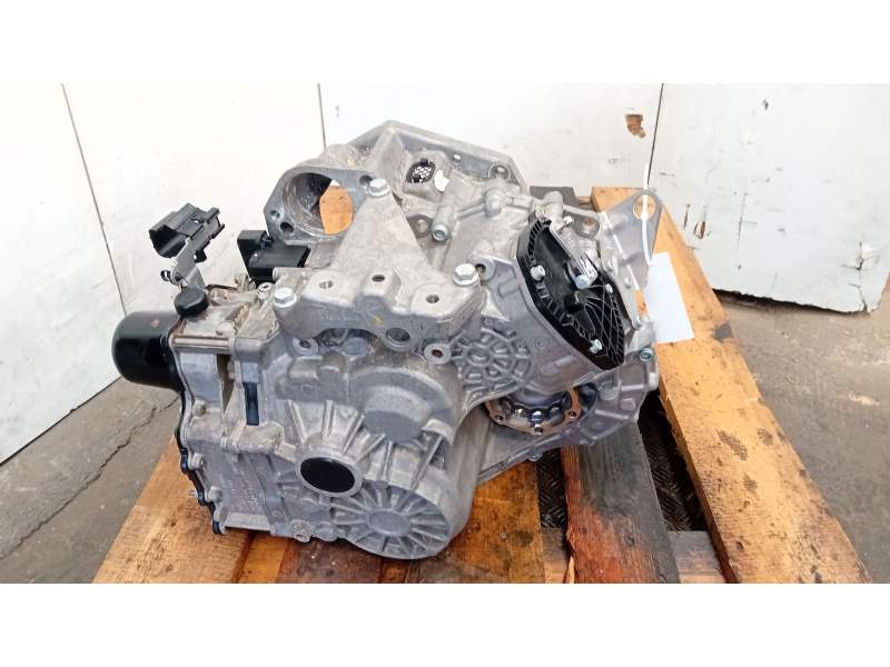 Recambio de caja cambios para volkswagen t-roc (a11, d11) 1.5 tsi referencia OEM IAM UAG  