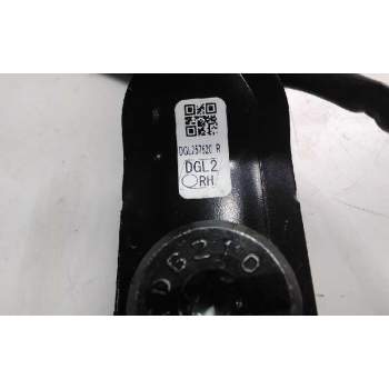 Recambio de enganche delantero derecho para mazda cx-30 referencia OEM IAM DGL257620R  