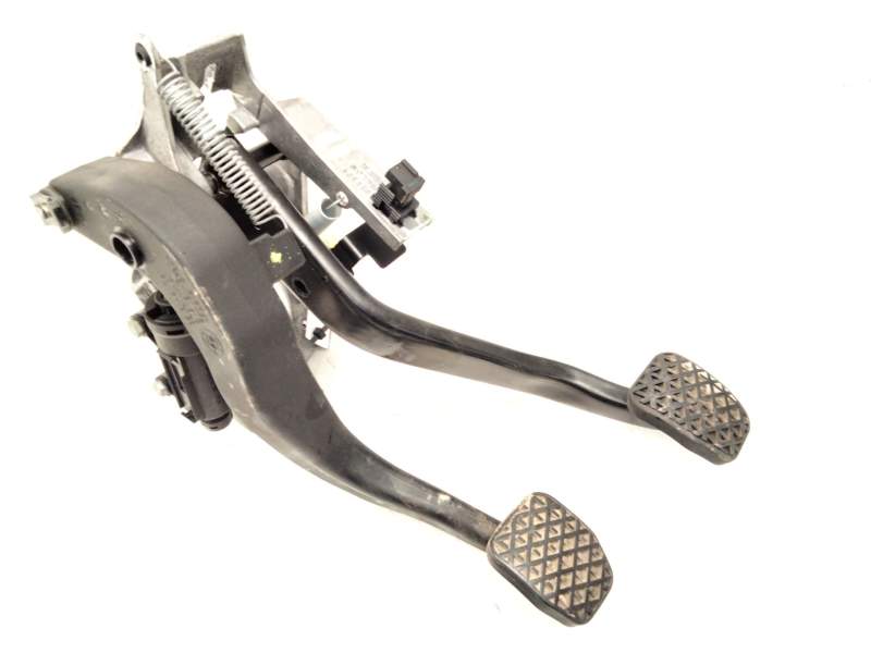 Recambio de pedal freno para bmw 3 (e90) 318 d referencia OEM IAM 6761310  