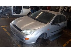 ford focus berlina (cak) del año 2000