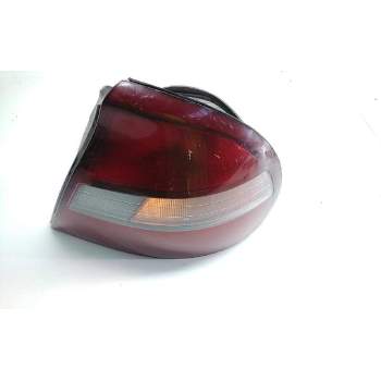 PILOTO TRASERO DERECHO RS2402345 92873