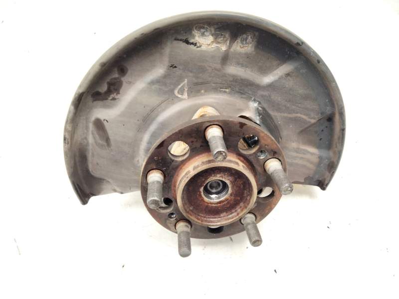 Recambio de mangueta delantera derecha para ssangyong rexton w / rexton 2.0 xdi referencia OEM IAM 4122008100  