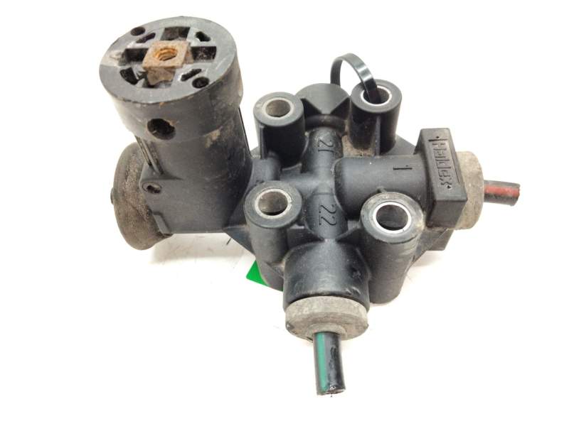 Recambio de valvula aire para schmitz scs 24/l-13.62 eb referencia OEM IAM 612057001  