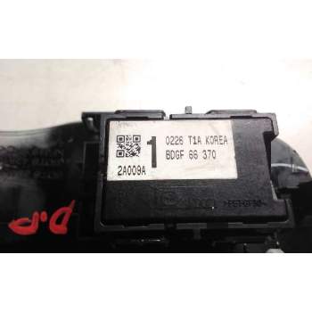 Recambio de mando elevalunas delantero derecho para mazda cx-30 referencia OEM IAM BDGF66370  