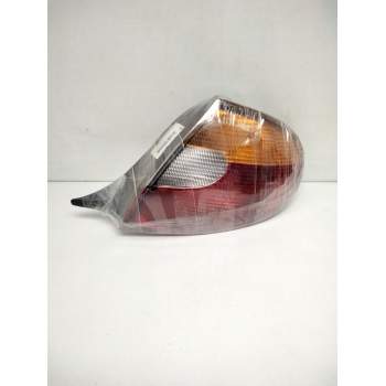 Recambio de piloto trasero derecho para chrysler neon (pl) 1.8 cat referencia OEM IAM CC5288520A  92877