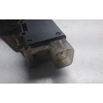 Recambio de cerradura puerta delantera derecha para opel corsa b eco referencia OEM IAM 90493702  