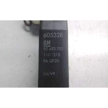 Recambio de cerradura puerta delantera derecha para opel corsa b eco referencia OEM IAM 90493702  